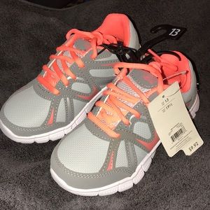 Danskin Athletic Shoes